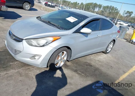 2013 Hyundai Elantra Gls z USA, uszkodzony, nr VIN 5NPDH4AE3DH445370